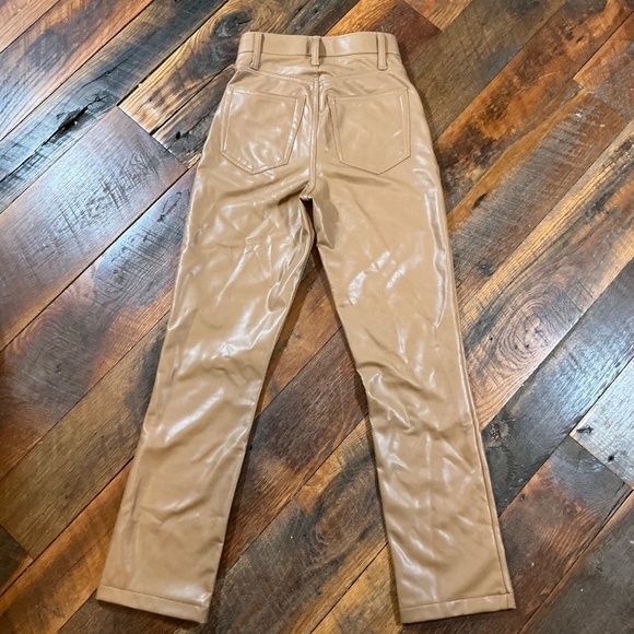 Abercrombie & Fitch Curve Love Vegan Leather Pants in Camel  90s Ultra High Rise - Picture 3 of 6